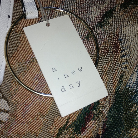 Super cute wristlet - Picture 2 of 6